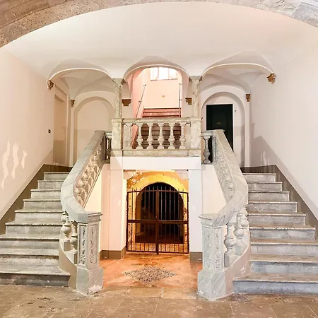 Palazzo Atzeni Tedesco, Historical Center